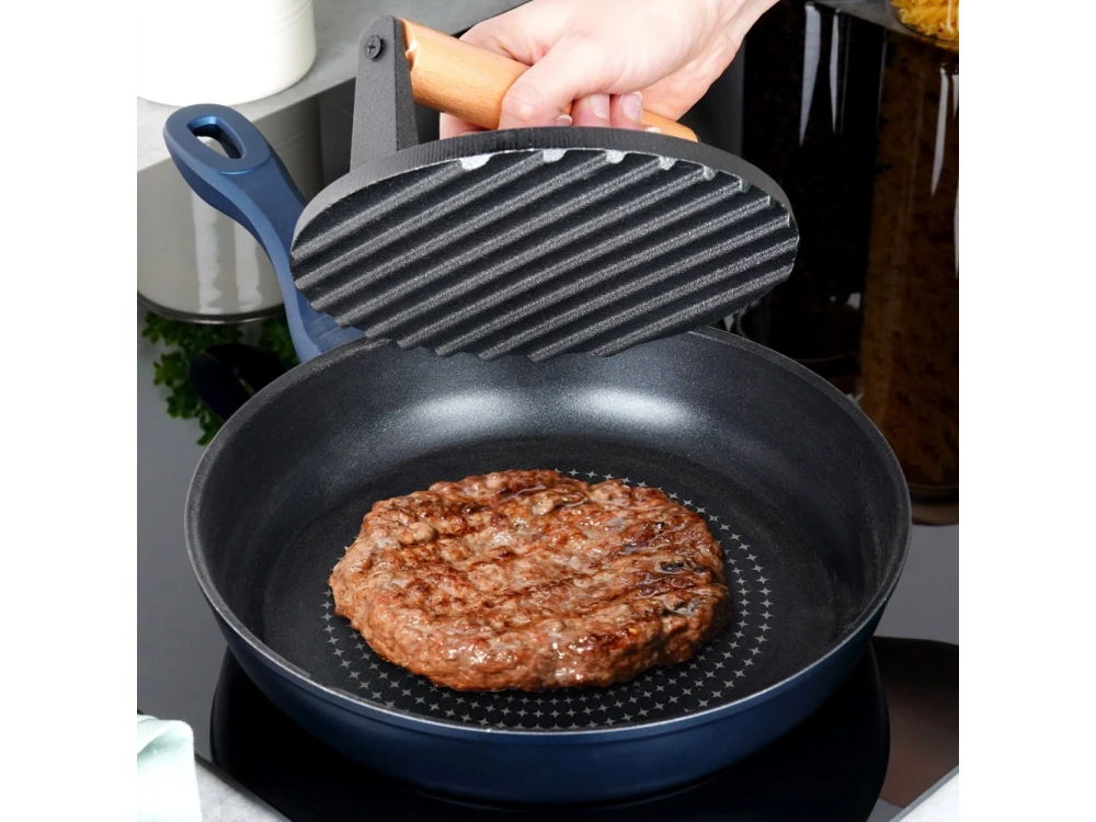 Vilde Cast Line Burger Press Cast Iron 17.5cm – Wooden Handle, Black – view 5