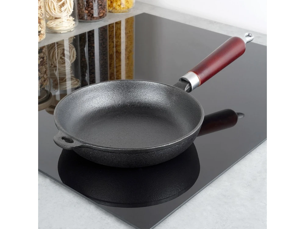 Vilde Premium Cast Iron Skillet 20 cm – Wood Handle, All-Hob Compatible – view 6