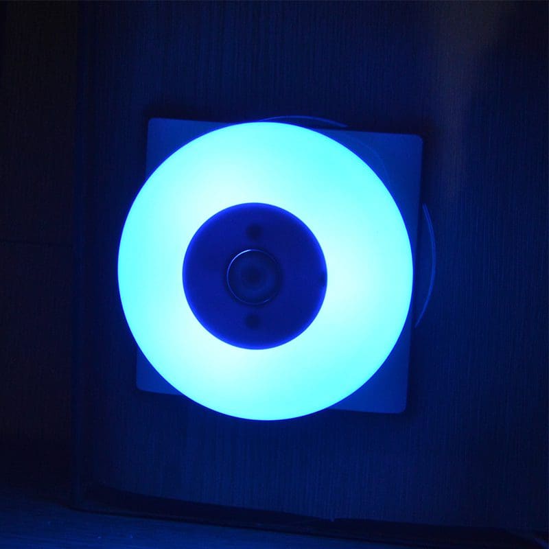 RP LED Plug-In Night Light 1 W – Green LED, Photocell Auto On/Off & IP20 – view 3